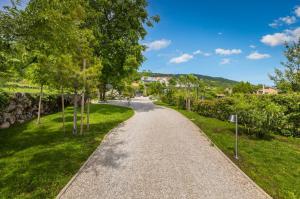 Villa St Hedonist by Villsy