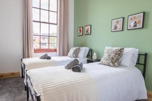 Manchester Retreat, Free Parking & Sleeps 5
