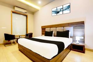 Hotel O Alwar Bus Station