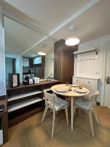 6th Avenue Sukhumvit BKK 301 BTS Asoke Nana MRT