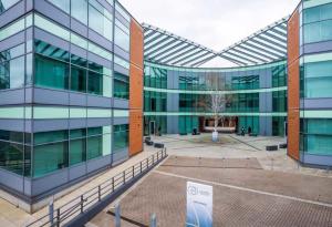 Chic Studio in Bracknell at convenient location