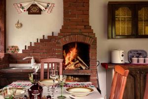 Nature-Surrounded Transylvanian Home - Heated Pool