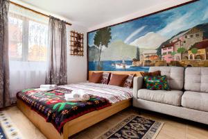 Nature-Surrounded Transylvanian Home - Heated Pool