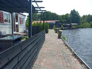 Stacaravan aan het water 2