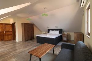 Rooms by the sea Sutivan, Brac - 24402