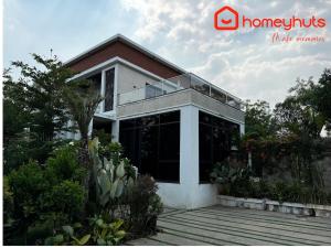 Emerald Villa- Private pool Hyderabad by Homeyhuts