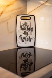 Petros & Eirini Home