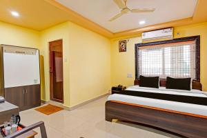 Townhouse Gopalapatnam Railway Station