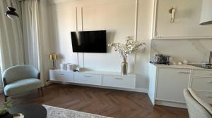 Granaria Premium River View by Downtown Apartments