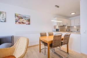 Ferienwohnpark Immenstaad am Bodensee Zwei-Zimmer-Apartment 49 34