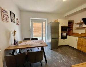 Stylische Wohnung nähe Stadthalle mit Balkon