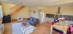 Stobhill 2 Bedroom House with sofa bed OR Stobhill 2 Bedroom Apartment - Gorebridge