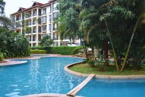 Jacaranda Modern 3 bedroom apartment with balcony, Nairobi