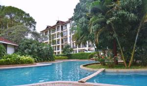 Jacaranda Modern 3 bedroom apartment with balcony, Nairobi