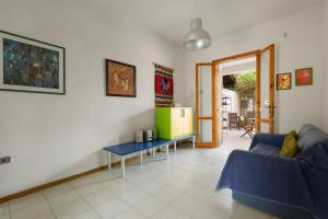 Villino Blue Area by BarbarHouse