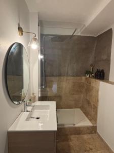 Maisons de vacances Small house in Provence : photos des chambres