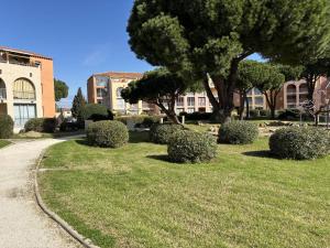 Appartements La Londe Studio avec grande terrasse 4 pers LAL310-001 : photos des chambres