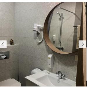 HaPPy Inn PLENTIFUL OLD Town Studio, Self check-in, AC, Parking in the underground Garage