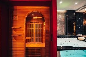 Appartements Le Cabaret Vip SPA : photos des chambres