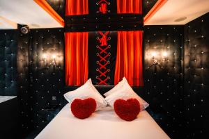 Appartements Le Cabaret Vip SPA : photos des chambres