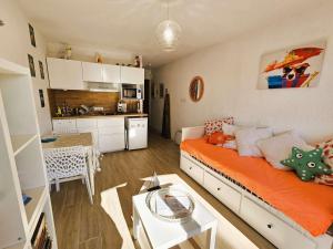 Studio cosy, WIFI, climatiseur, plage à pied