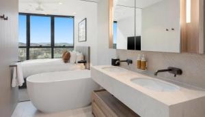 Queens Wharf Apartments