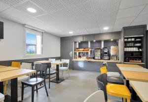 Hotels B&B HOTEL Le Treport Friville : photos des chambres