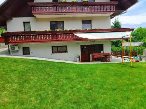 Apartma Lara