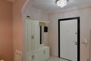 Comfy flat in Astir Near bus and AC