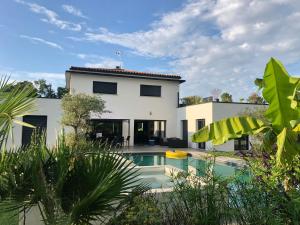 Villas Villa de luxe tout confort : photos des chambres