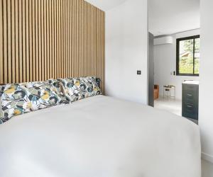 Appartements 102 Studio elegant avec jardin, centre-ville : photos des chambres