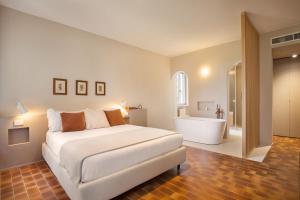 Il Belcanto Villa with Pool