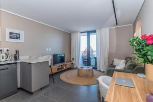 Modern One Bedroom Wavescapes Apartment Muizenberg