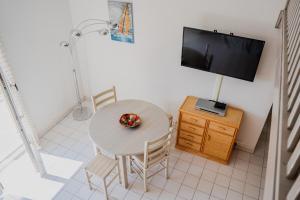 Les Cigalines Appartement avec Piscine