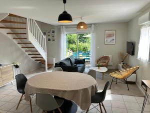 Villas 1008 - Maison 5p dans une residence privee avec piscine. : photos des chambres