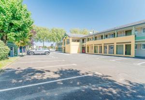 Hotels B&B HOTEL Tours Nord 1 Val de Loire : photos des chambres