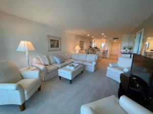 Siesta Dunes 5-305 by Siesta Dunes