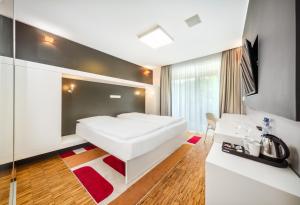 Superior Double Room with Balcony room in SkiResort Hotel Omnia