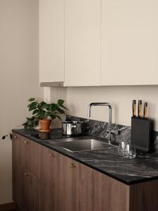 Bob W Helsinki Kamppi