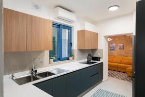 Trinity house with a private rooftop pool