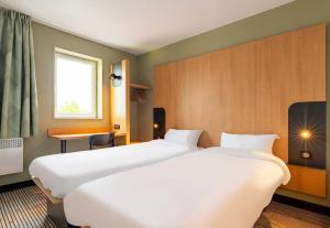 Hotels B&B HOTEL Calais Centre St Pierre : Chambre Lits Jumeaux