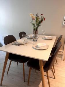 Cozy 2 br in the heart of the city