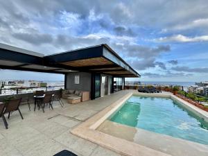 Modern and chic space!