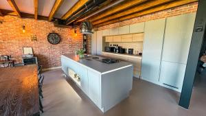 Villas Loft haut de gamme avec jacuzzi a Trelevern : photos des chambres