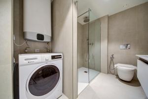 Mercury 724 - 2x Pool Cards Access & Shopping Mall