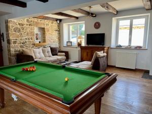 Maisons de vacances Grande maison en campagne avec piscine, 11 voyageurs : photos des chambres