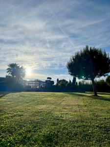 Maisons de vacances Grande maison en campagne avec piscine, 11 voyageurs : photos des chambres