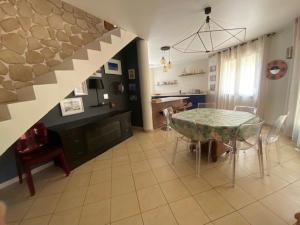 Piscine, plage à pied, WIFI, billard, babyfoot, ping pong, BBQ...