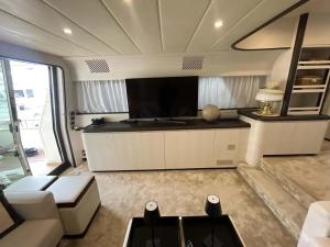 PALME Yacht - Cannes Port Canto - Pointe Croisette - Face à la Mer