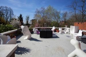 Luxury Hampstead Garden Apartment